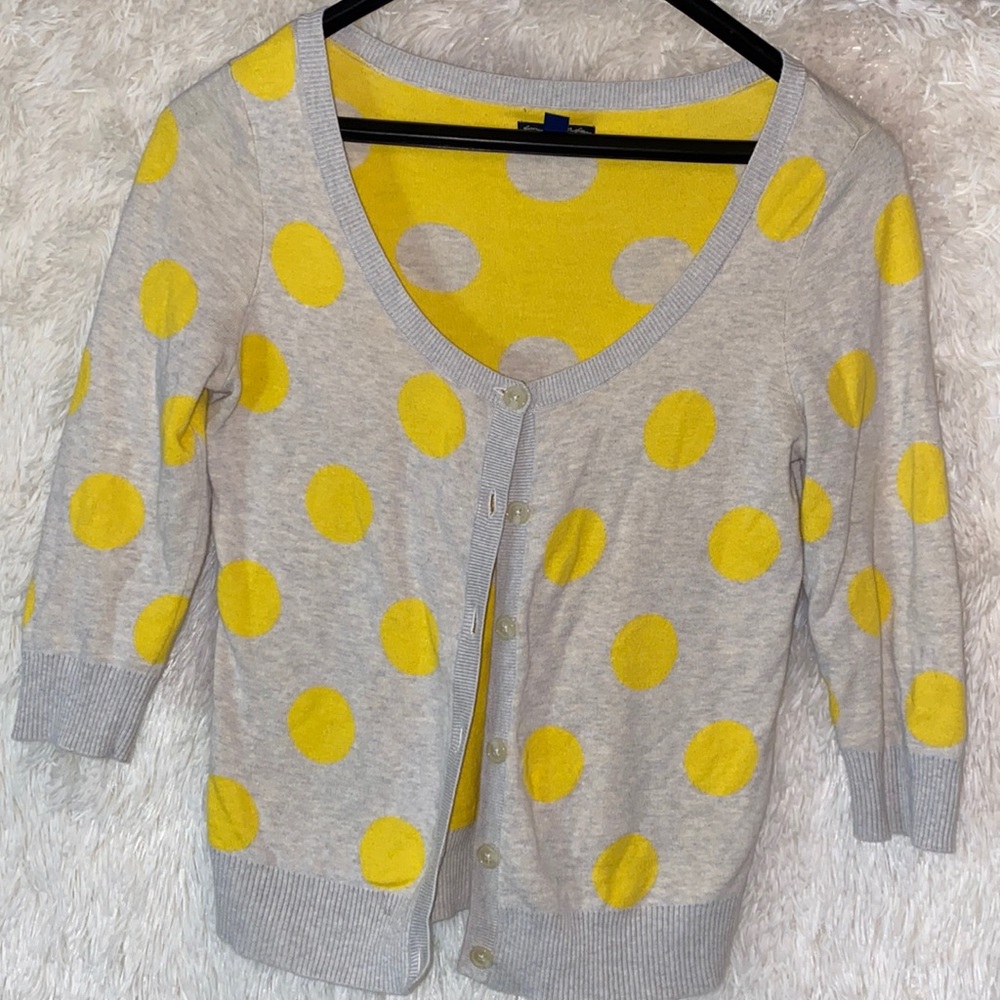 3/25$ American Eagle Button Up Sweater